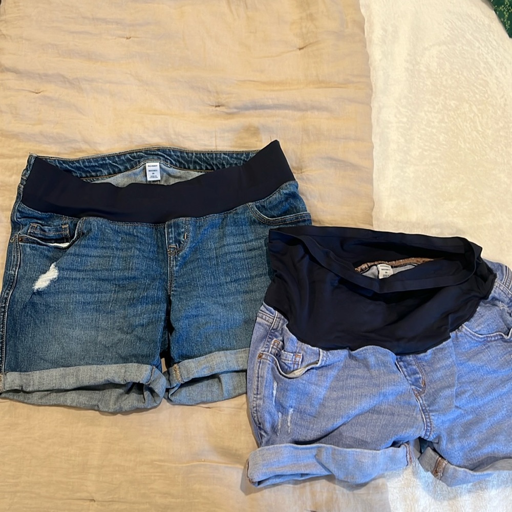 Maternity Jean shorts, two pairs, Old Navy size 10, great condition